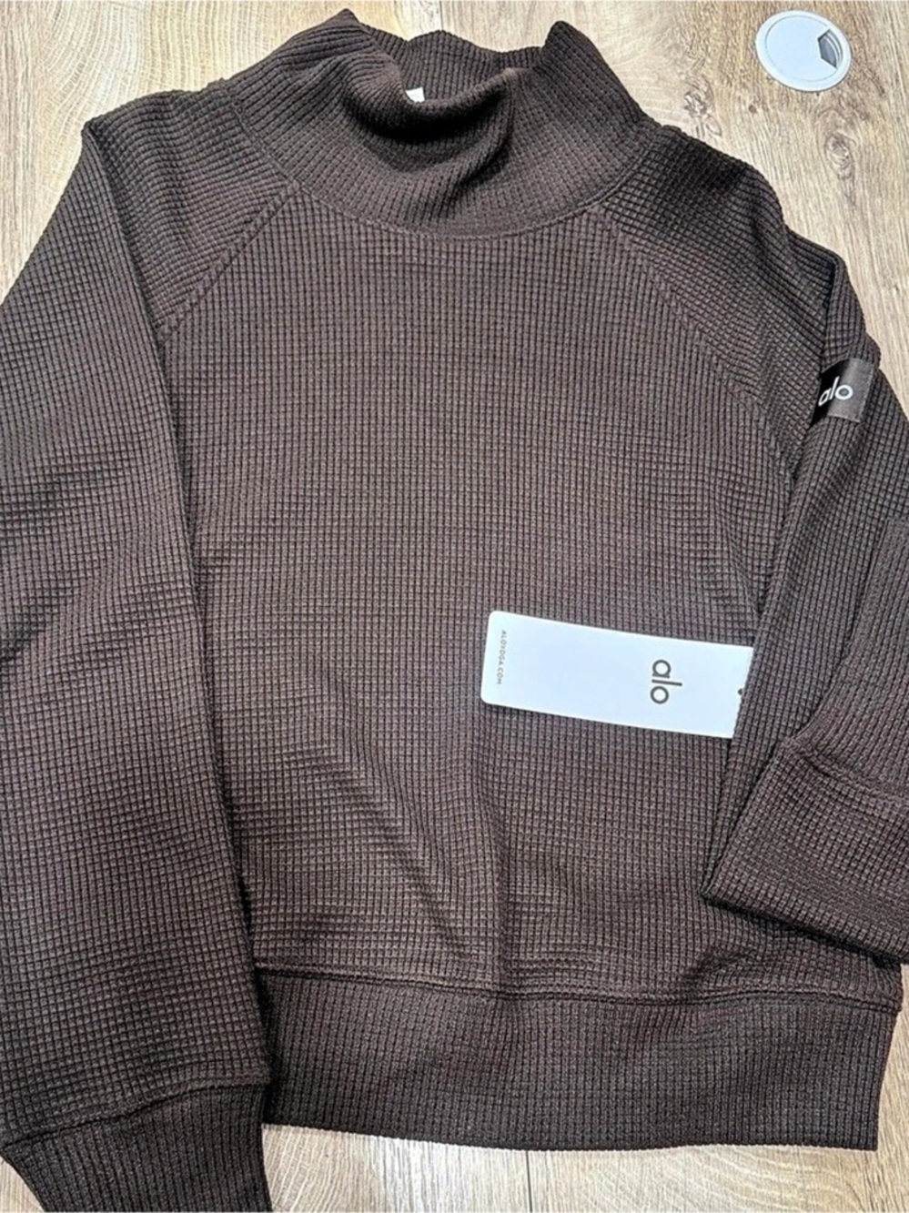 Alo Yoga Waffle Weekend Escape Mock Neck Long Sleeve Espresso Size S NWT